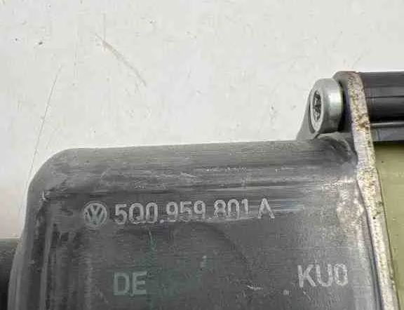 PORSCHE Macan 1 generation (2013-2023) Rear Left Door Window Control Motor 5Q0959801A 32474366