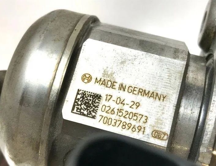 VOLKSWAGEN Scirocco 3 generation (2008-2020) Degvielas sūknis 04E127025D 24563970