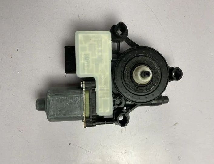 SKODA Octavia 3 generation (2013-2020) Rear Right Door Window Control Motor 5Q0959811A,0130822725 24570927