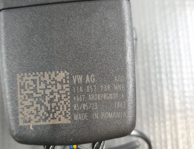 VOLKSWAGEN ID.4 1 generation (2020-2023) Rear Middle Seat Buckle 11A857739 25717298