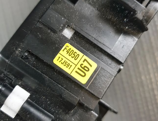 TOYOTA C-HR 1 generation (2016-2023) Подрулевой переключатель 17F852,17J591,17J591F4050 27424999