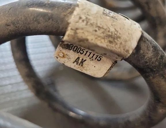 VOLKSWAGEN Passat B7 (2010-2015) Aizmugurējā labā amartizātora atspere 3Q0511115 30524333