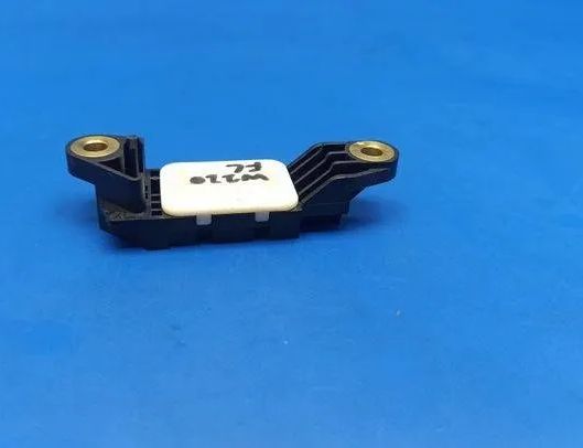 MERCEDES-BENZ S-Class W220 (1998-2005) Датчик удара задний левый 0018209126 21194331