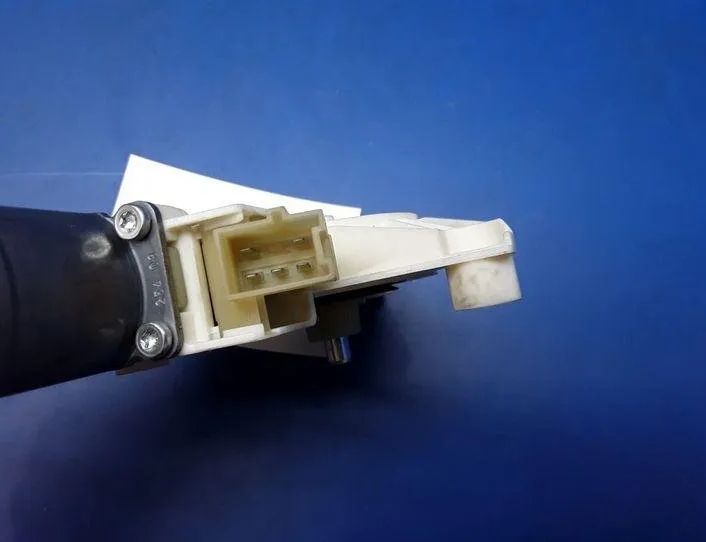 MERCEDES-BENZ C-Class W204/S204/C204 (2004-2015) Моторчик стеклоподъемника задней левой двери 0130822443,A2048200642 21195595