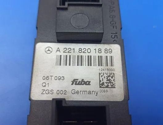 MERCEDES-BENZ S-Class W221 (2005-2013) Антенный модуль A2218201889,06T093,ZGS002 21209144