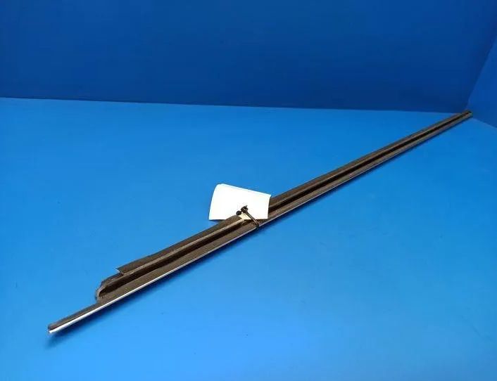 MERCEDES-BENZ S-Class W221 (2005-2013) Priekšējo labo durvju loga līste W221 21213151