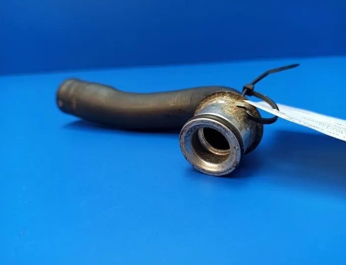 MERCEDES-BENZ CLS-Class C219 (2004-2010) Dzesēšanas šļauka / truba 642 21216528