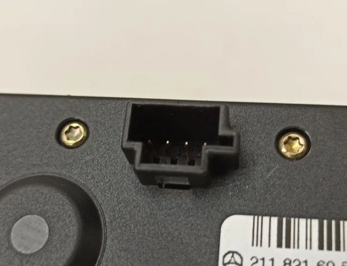 MERCEDES-BENZ CLS-Class C219 (2004-2010) Parkošanās palīdzības slēdzis 2118216958 21218611