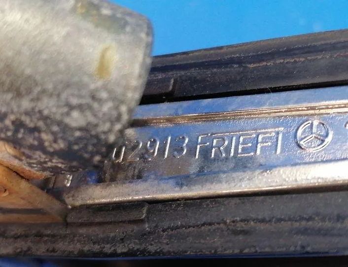 MERCEDES-BENZ W124 1 generation (1984-1994) Наружная ручка задней левой двери 1237600359 21219521