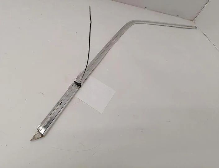 MERCEDES-BENZ W124 1 generation (1984-1994) Front Left Door Window Strip W123 21222346