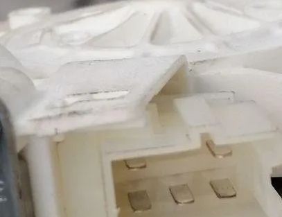 MERCEDES-BENZ E-Class W212/S212/C207/A207 (2009-2016) Priekšējo kreiso durvju logu pacēlājs A2128201102 21223476