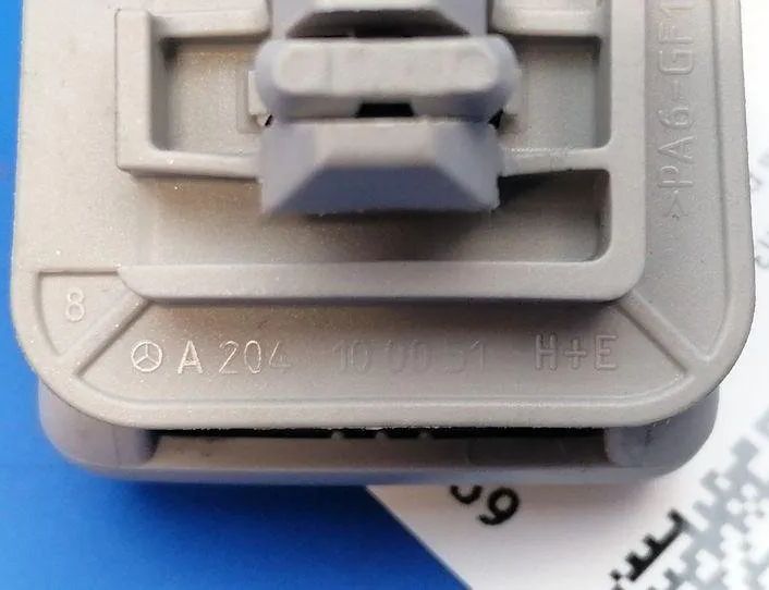 MERCEDES-BENZ E-Class W212/S212/C207/A207 (2009-2016) Ручка крыши передняя правая A204100051 21225255