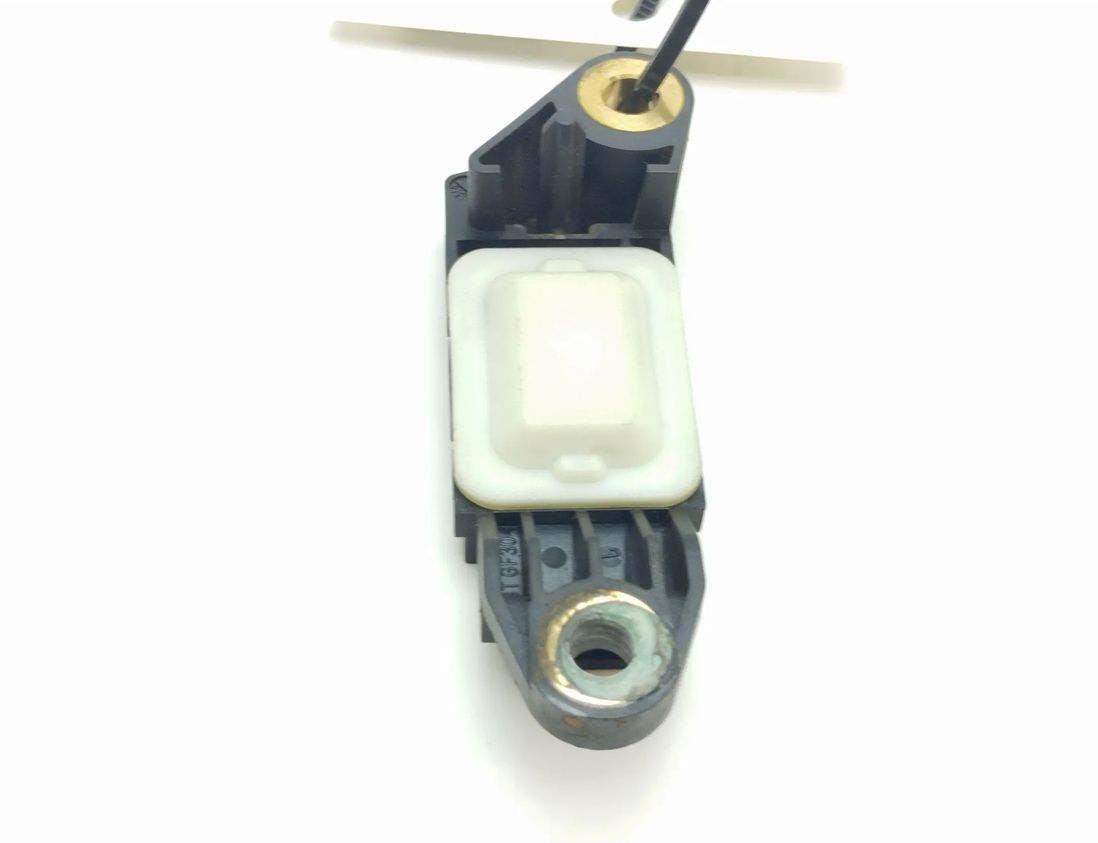 MERCEDES-BENZ C-Class W203/S203/CL203 (2000-2008) Front Left Impact Sensor 0018209126 30238256