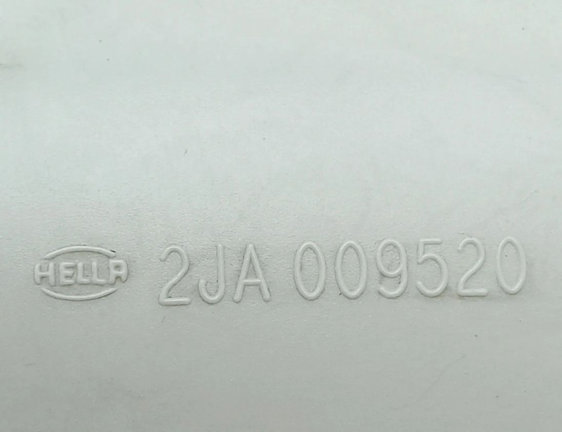 MERCEDES-BENZ C-Class W204/S204/C204 (2004-2015) Interior Lighting A2048204801 30241039