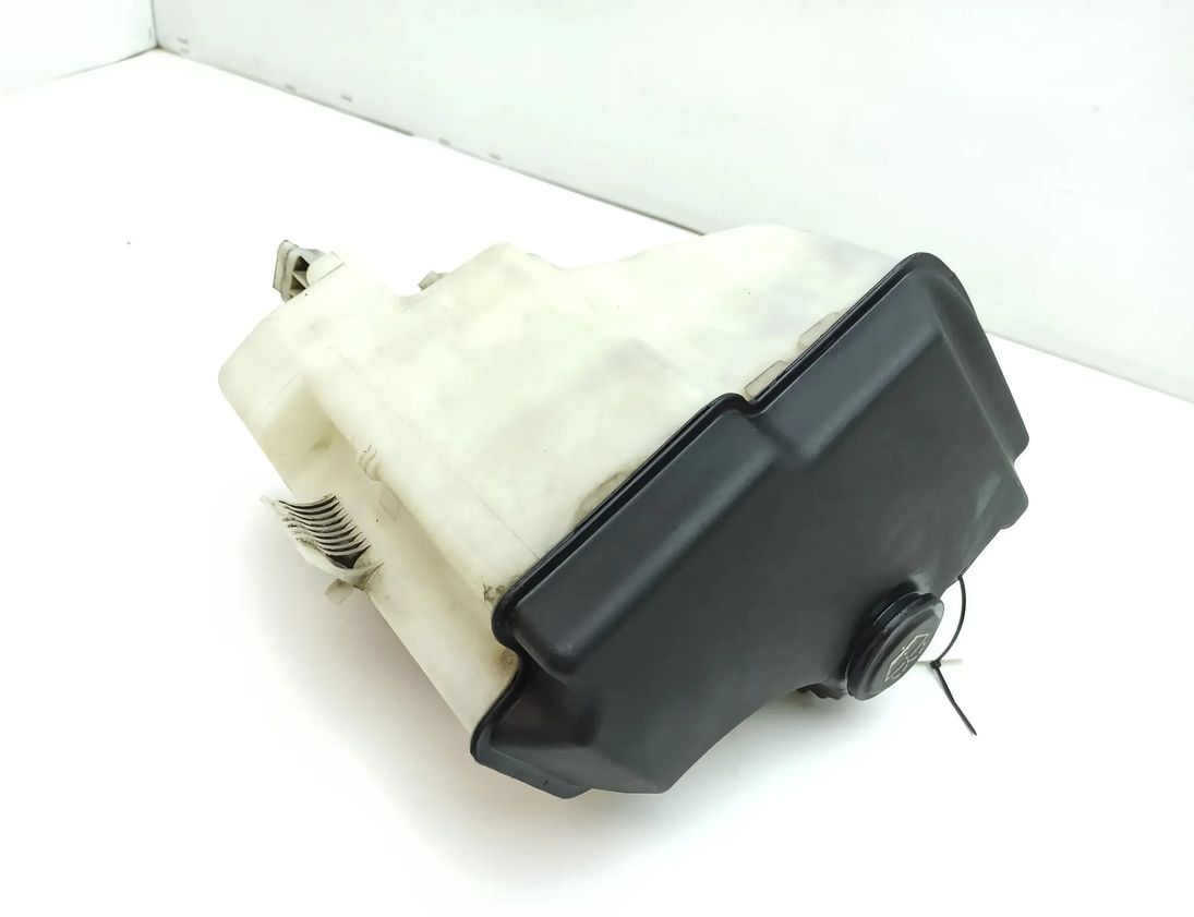 BMW Z4 E85 (2002-2009) Logu mazgāšanas tvertne 61667110853 30241078