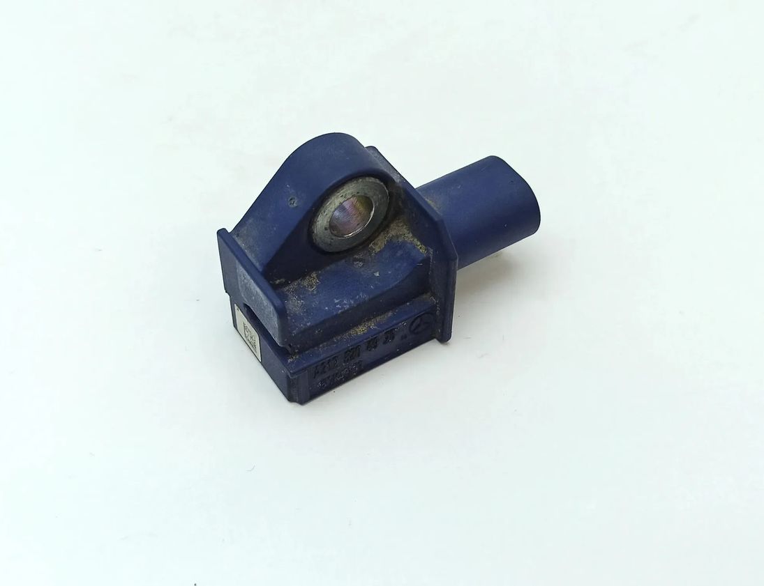 MERCEDES-BENZ C-Class W204/S204/C204 (2004-2015) Датчик удара передний левый A2128204926 30242145