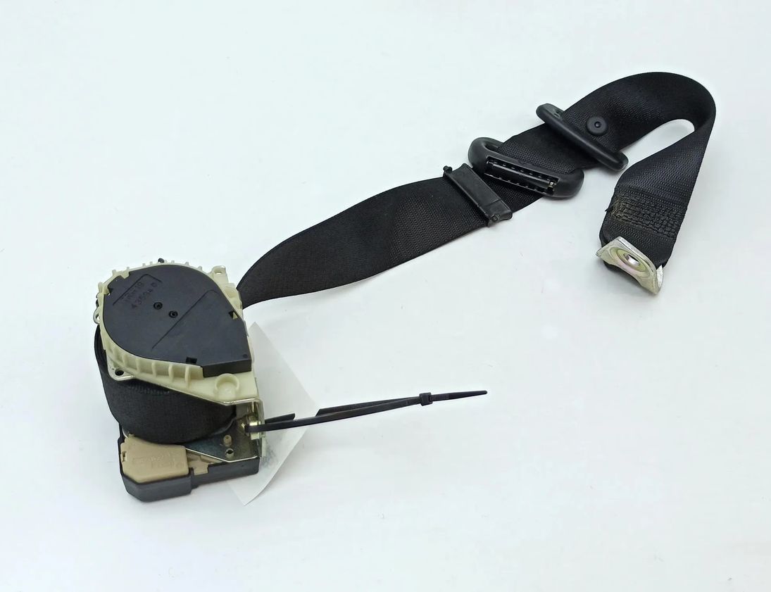 MERCEDES-BENZ C-Class W203/S203/CL203 (2000-2008) Ремень безопасности задний правый A2038608485,33003955A 30247623