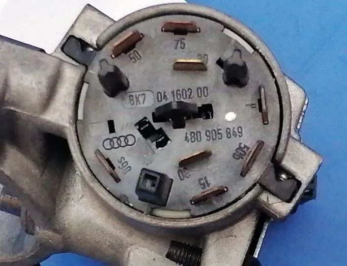 VOLKSWAGEN Passat Variant 1 generation (2010-2024) Aizdedzes atslēga 4b0905851 21496714