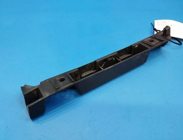 BMW 7 Series E65/E66 (2001-2008) Aizmugurējā kreisā bampera stiprinājums 72758411,8223248 21530457