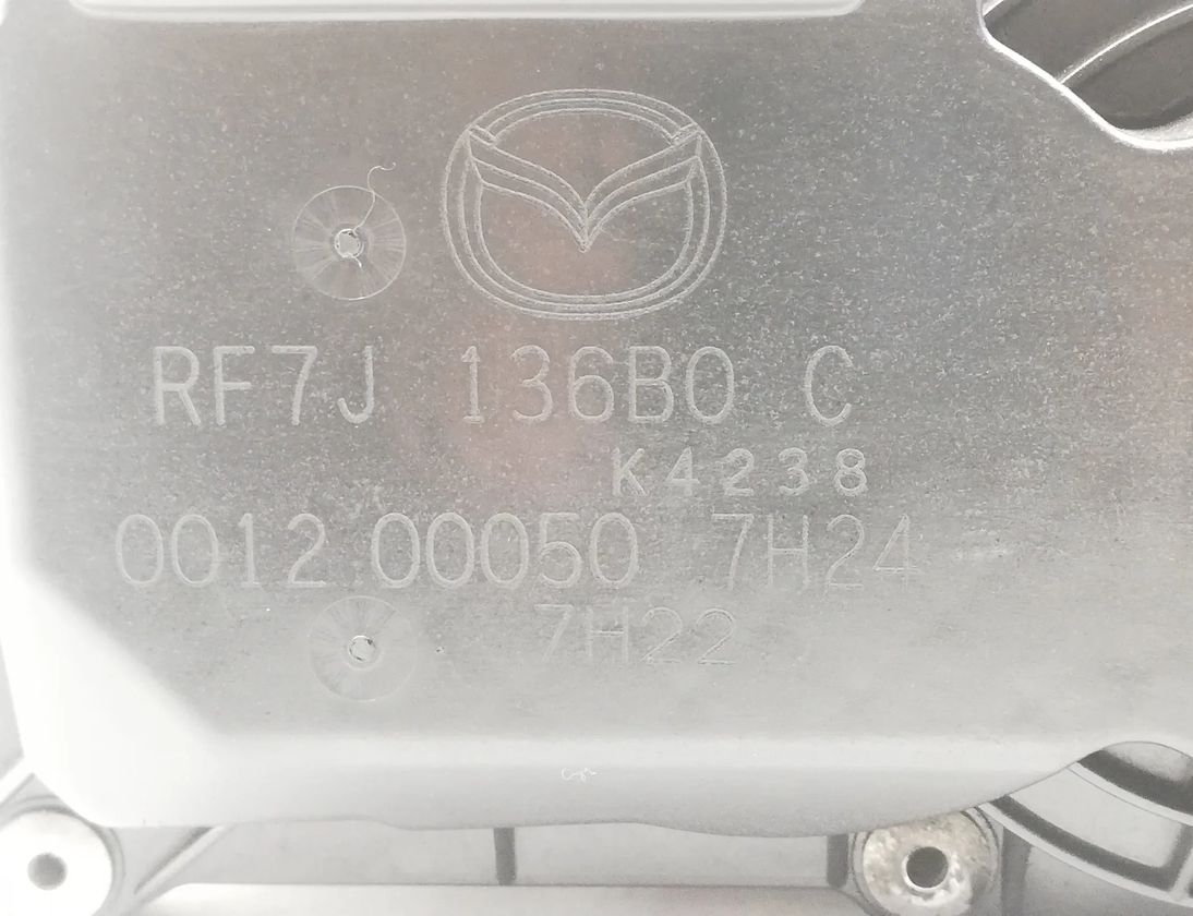 MAZDA 5 1 generation (2005-2010) Droseļvārsts 136B0C 11456044