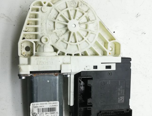 VOLKSWAGEN Passat CC 1 generation (2008-2017) Front Right Door Window Control Motor 3c8959701 13921030