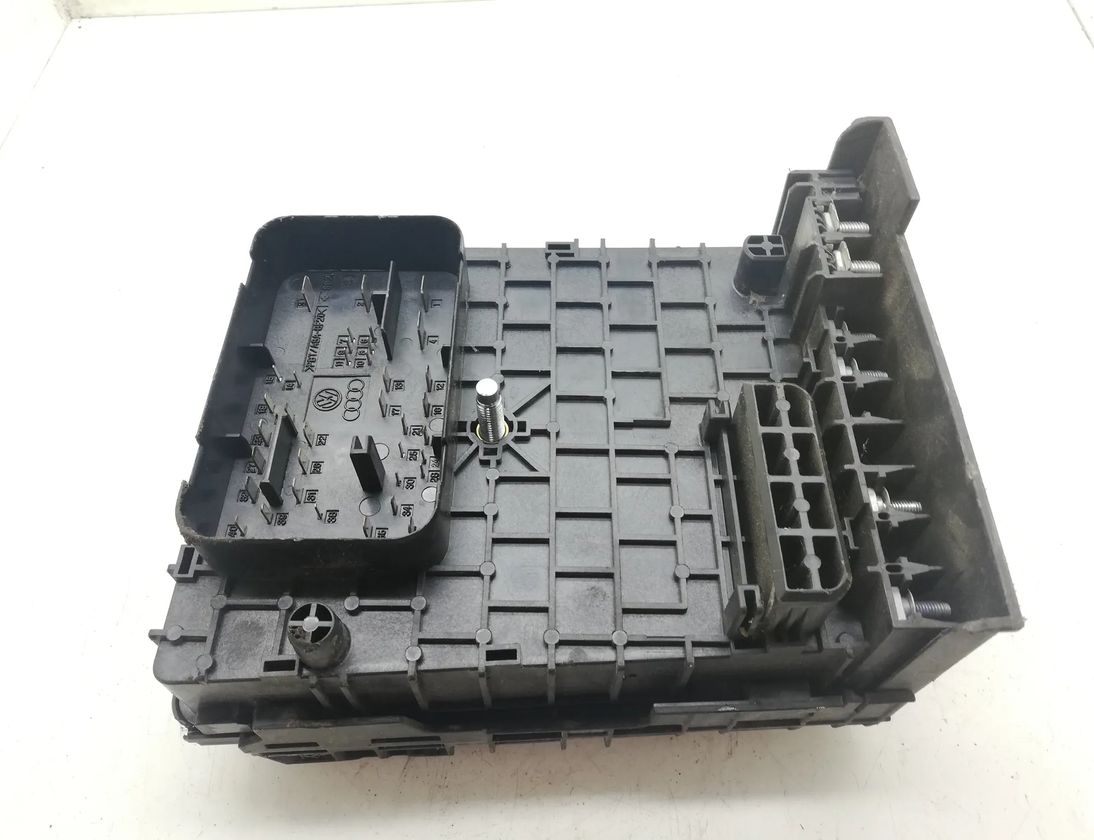 VOLKSWAGEN Passat B7 (2010-2015) Drošinātāju kārba 3c0937125 14273115