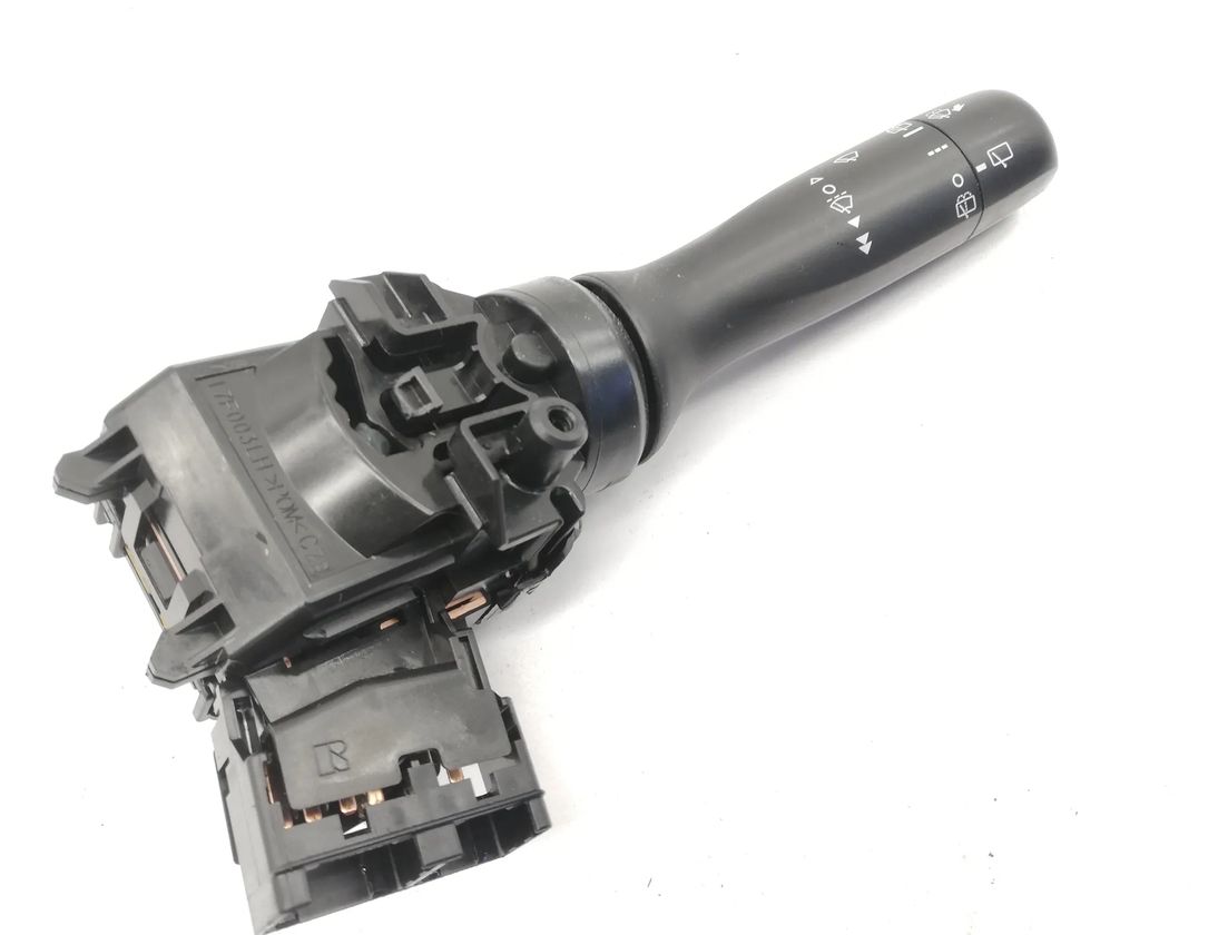 TOYOTA Yaris 3 generation (2010-2019) Управление стеклоочистителями 17F144 14338739