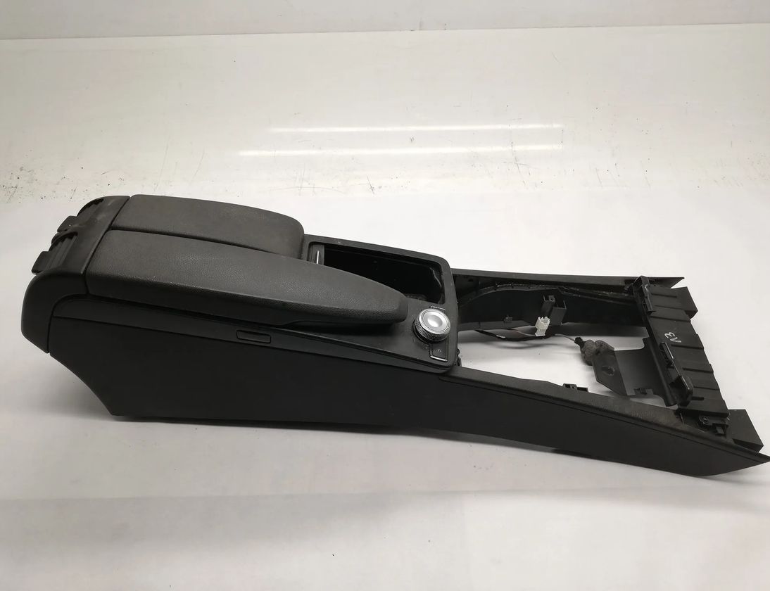 MERCEDES-BENZ C-Class W204/S204/C204 (2004-2015) Armrest RHD,a2045401307 14465997