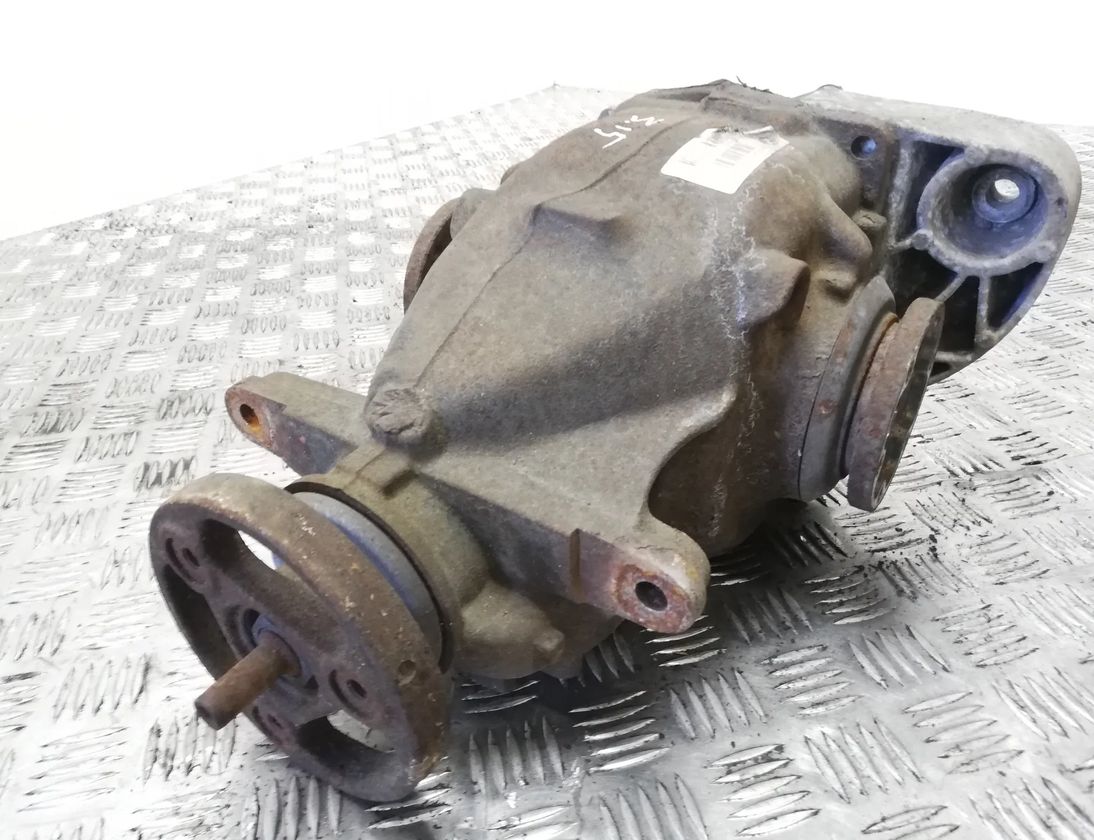 BMW 3 Series E90/E91/E92/E93 (2004-2013) Rear Differential 3,15,7572804 14610341