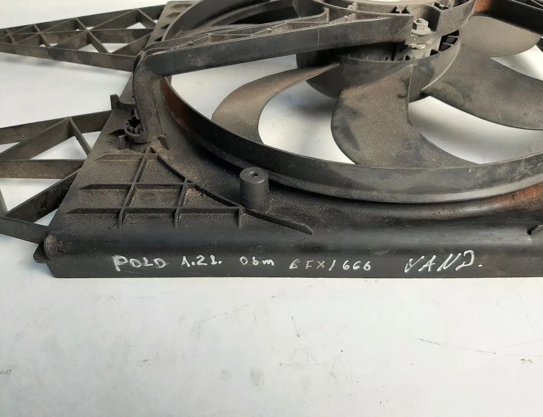 VOLKSWAGEN Polo 4 generation (2001-2009) Difuzora ventilators 6Q0959455AD 15268803