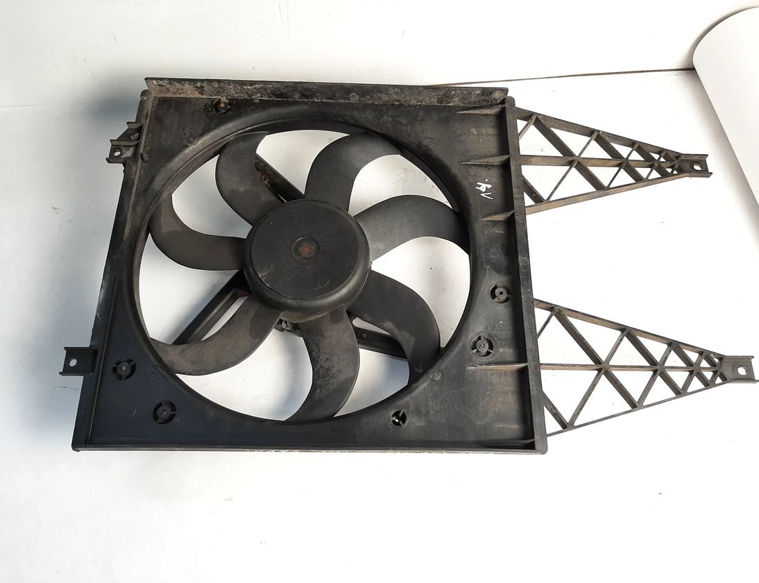 VOLKSWAGEN Polo 4 generation (2001-2009) Difuzora ventilators 6Q0959455AD 15268803