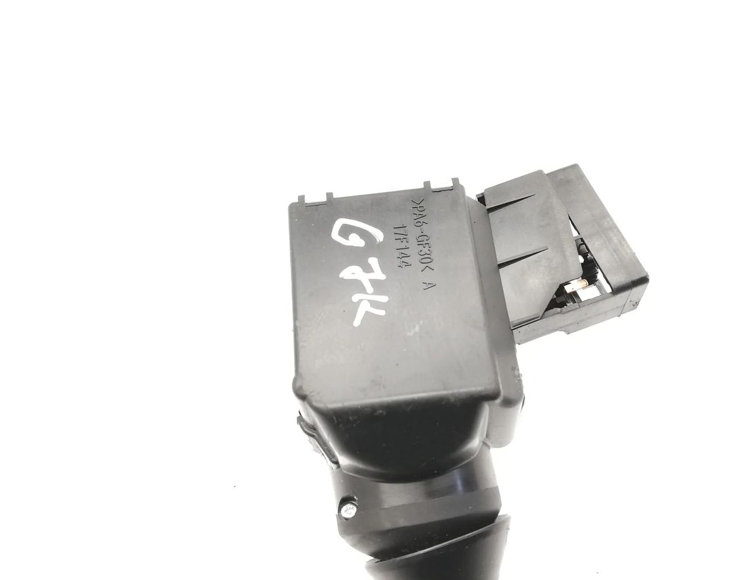 TOYOTA Avensis 3 generation (2009-2020) Управление стеклоочистителями 17F003 15468535