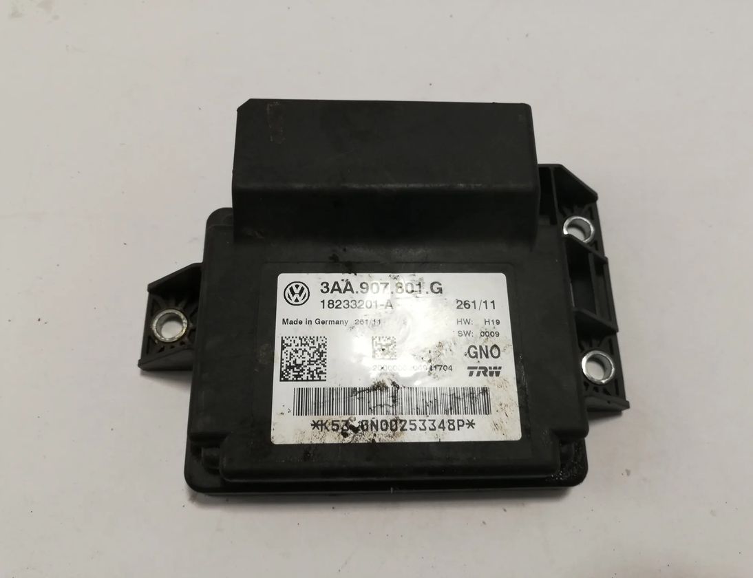 VOLKSWAGEN Passat B7 (2010-2015) Rokas bremžu vadības bloks 3AA907801G 17388979