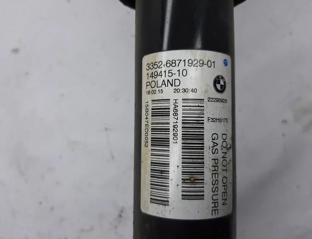 BMW 4 Series F32/F33/F36 (2013-2020) Aizmugurējais labais amortizators 6871929 23327001