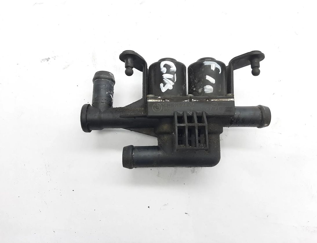 BMW 5 Series F10/F11 (2009-2017) Heating radiator valve 9119164,9119164-04 24863259
