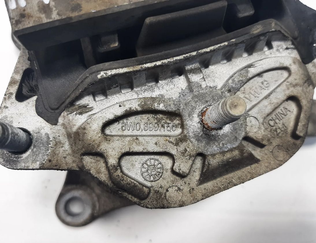 AUDI A4 B9/8W (2015-2024) Gearbox Mount 8W0399118C,8W0399156 26549340