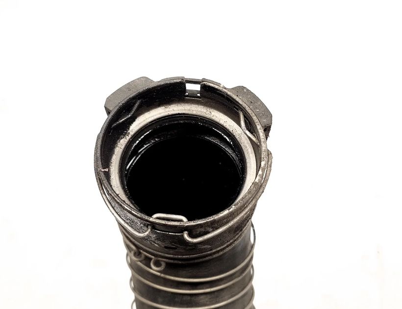 BMW X3 F25 (2010-2017) шланг радиатора интеркулера 30066194