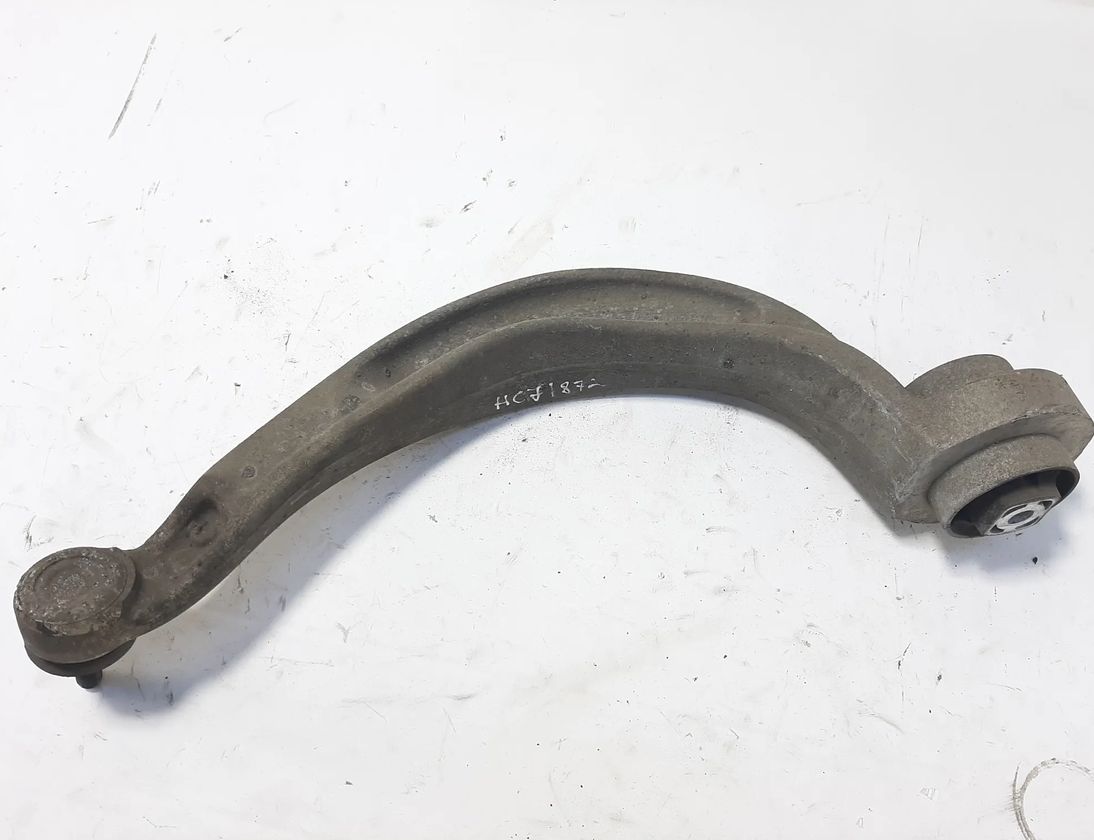 AUDI A4 B8/8K (2011-2016) Priekšējā kreisā izliektā ķega / ričags 8K0407695E 31310818