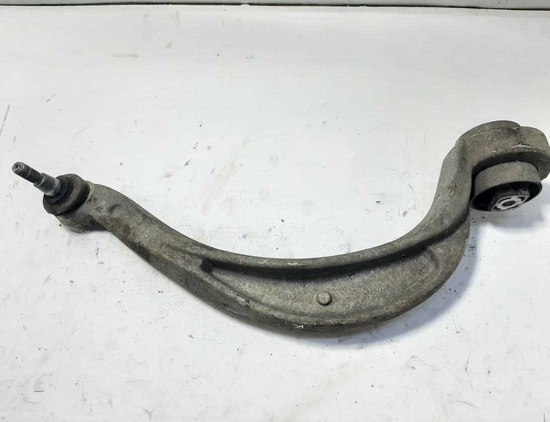 AUDI A4 B8/8K (2011-2016) Priekšējā kreisā izliektā ķega / ričags 8K0407695E 31310818