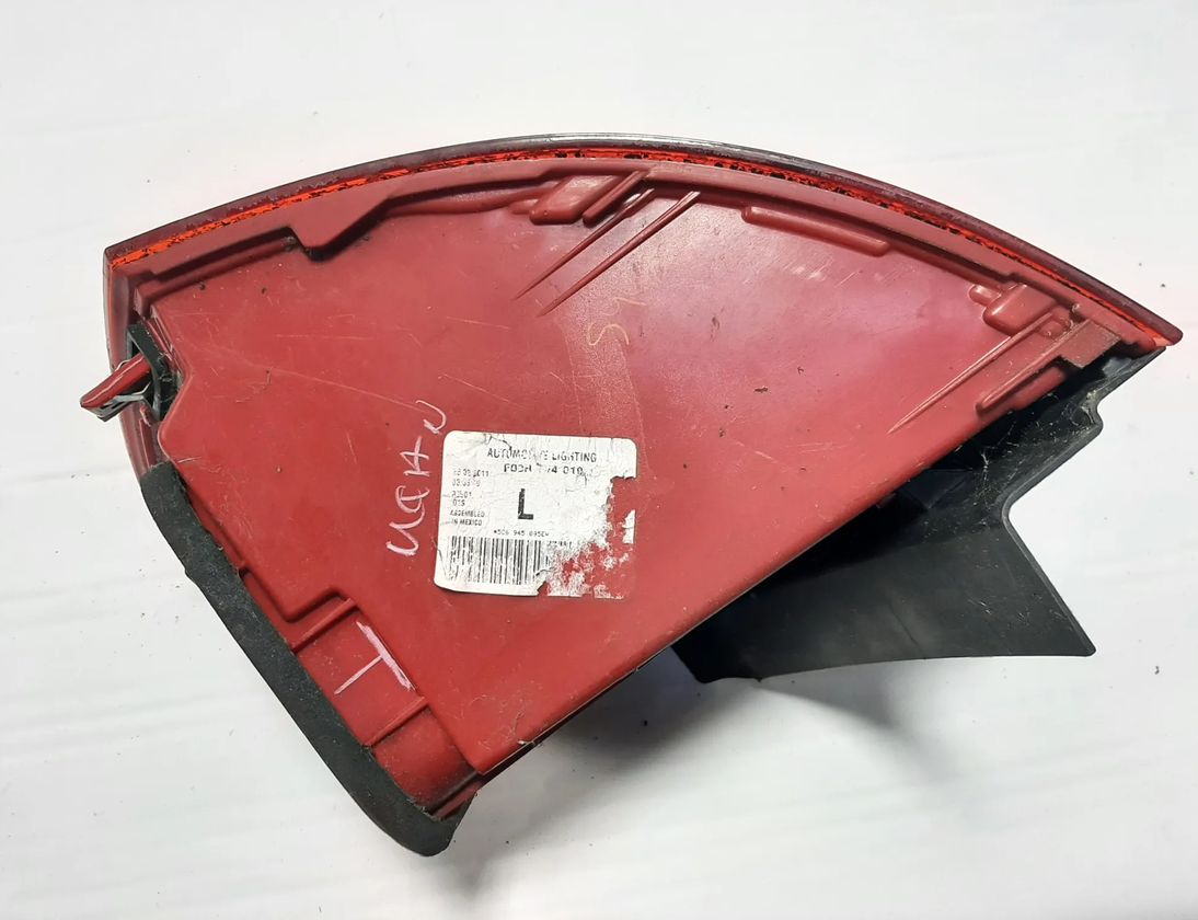 VOLKSWAGEN Jetta 6 generation (2010-2018) Aizmugurējais kreisais lukturis 5C6945095E 32090063