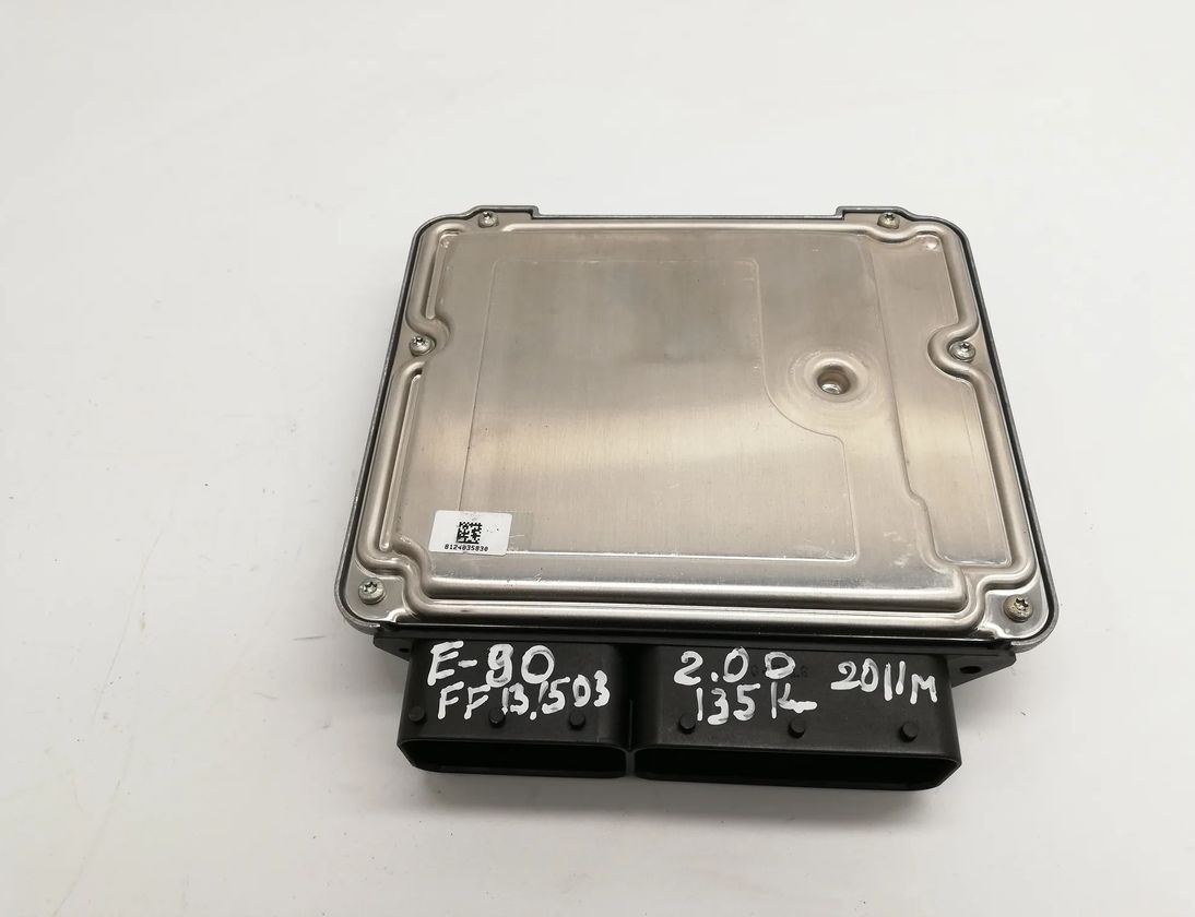 BMW 3 Series E90/E91/E92/E93 (2004-2013) Motora vadības bloks 0281017520 4098305