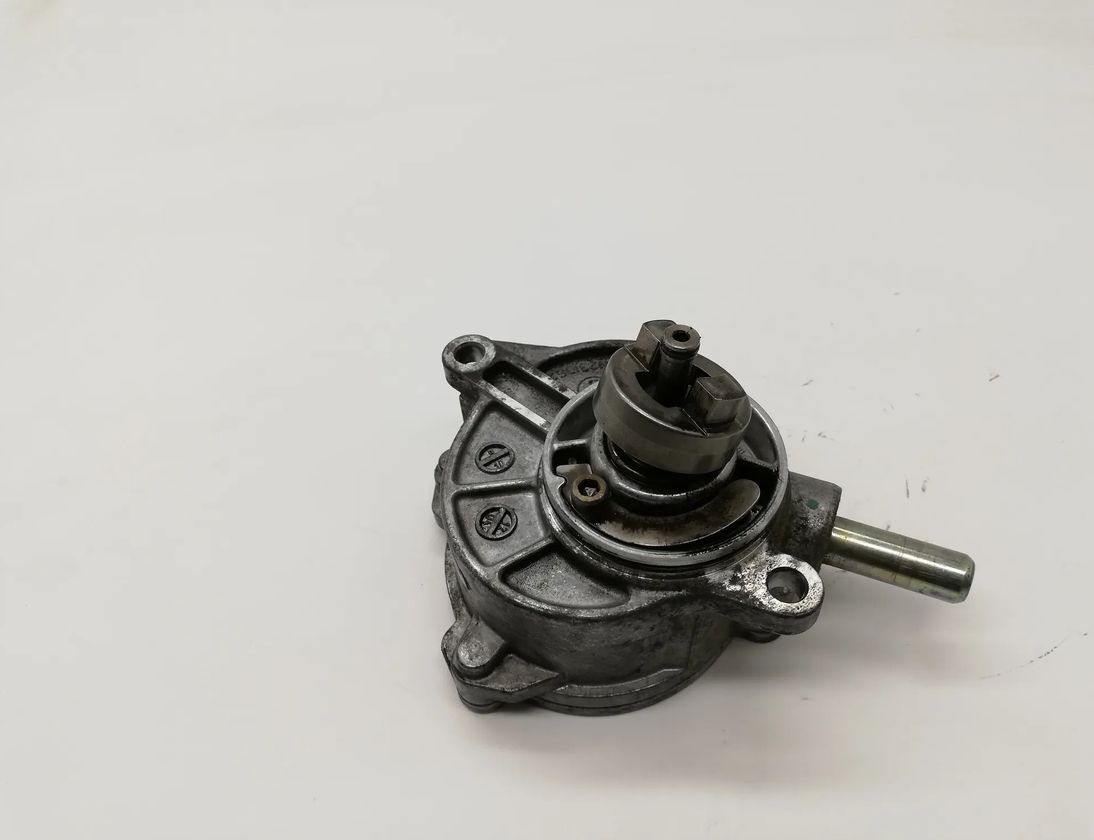 MERCEDES-BENZ Sprinter 2 generation (906) (2006-2018) Вакуумный насос A64623065 4202651