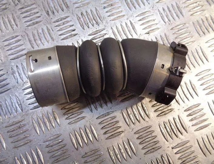 BMW 3 Series F30/F31 (2011-2020) шланг радиатора интеркулера 8513450 25723911