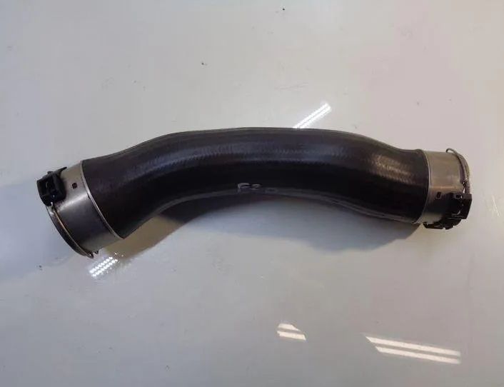 BMW 1 Series F20/F21 (2011-2020) шланг радиатора интеркулера 7810616,1161781061603 25724031