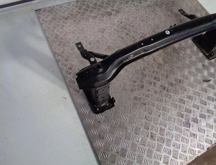 BMW X5 E70 (2006-2013) Priekšējā bampera balka 7229085 25725887