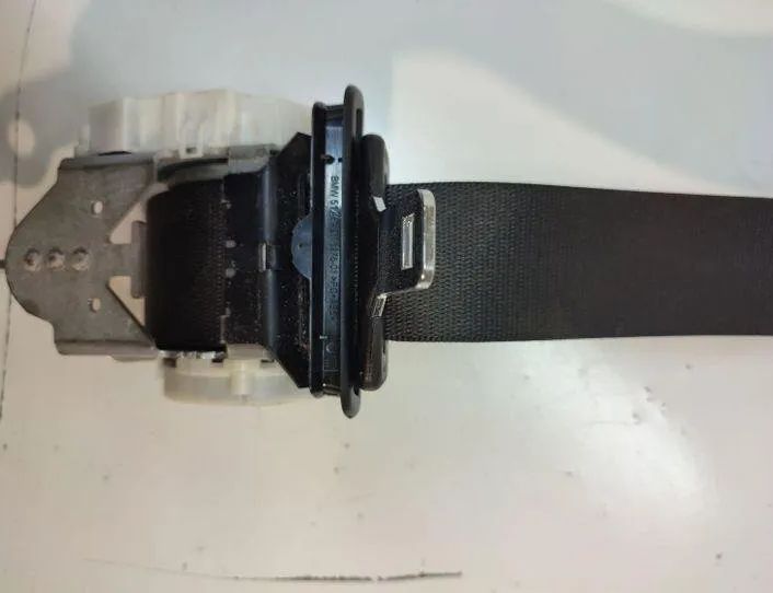 BMW 5 Series F10/F11 (2009-2017) Ремень безопасности средний задний 33061254B 25727594