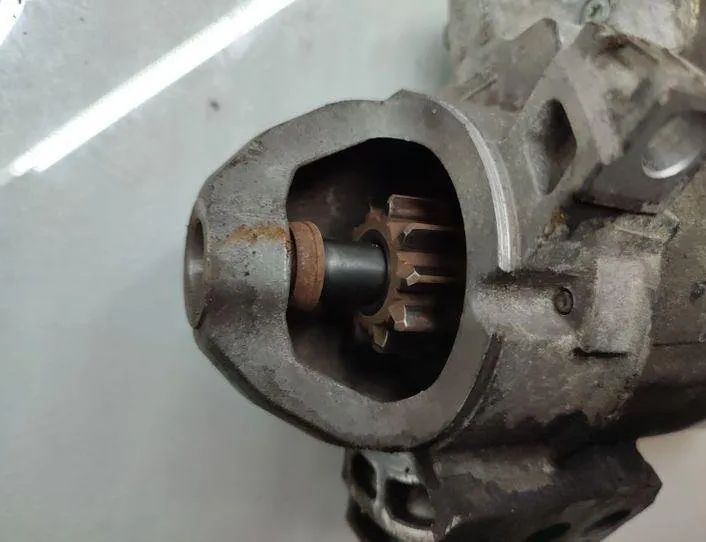 BMW 3 Series E90/E91/E92/E93 (2004-2013) Starteris 7801203 25733411