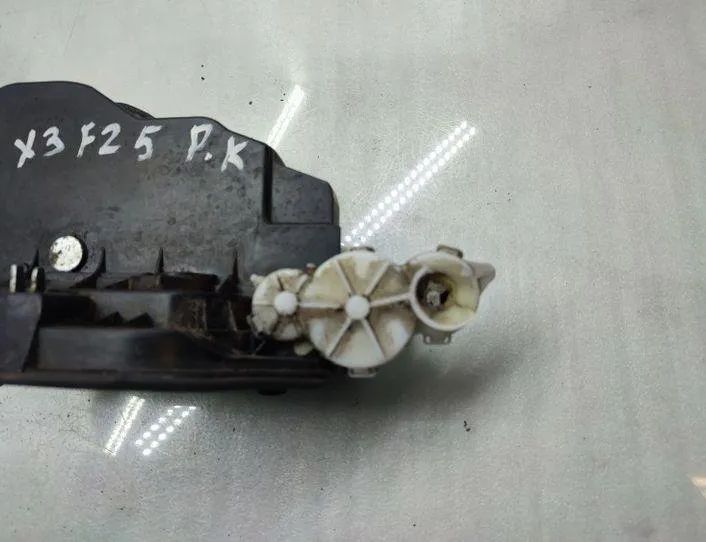 BMW X3 F25 (2010-2017) Замок передней левой двери 7318409 25735567
