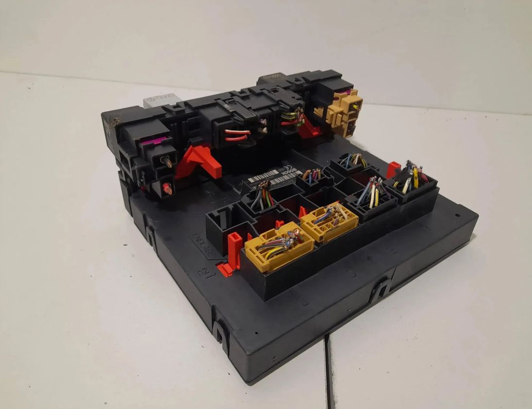 AUDI A3 8P (2003-2013) Komforta vadības bloks 8P0907279F 29490637