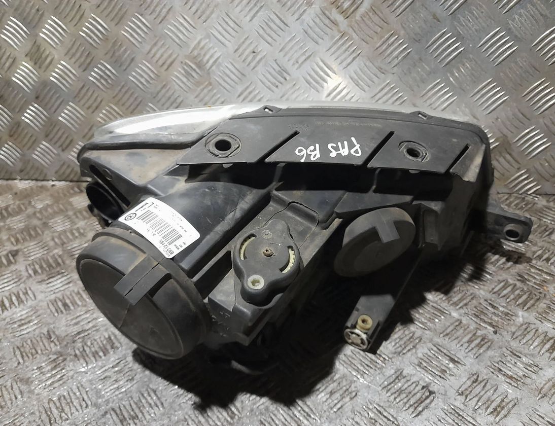 VOLKSWAGEN Passat B6 (2005-2010) Priekšējais kreisais lukturis 29725906